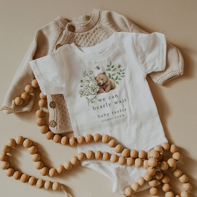 HANNAH Vi kan avvakta Gravid-meddelande T Shirt (HANNAH We Can Bearly Wait Pregnancy Announcement Baby Bodysuit)