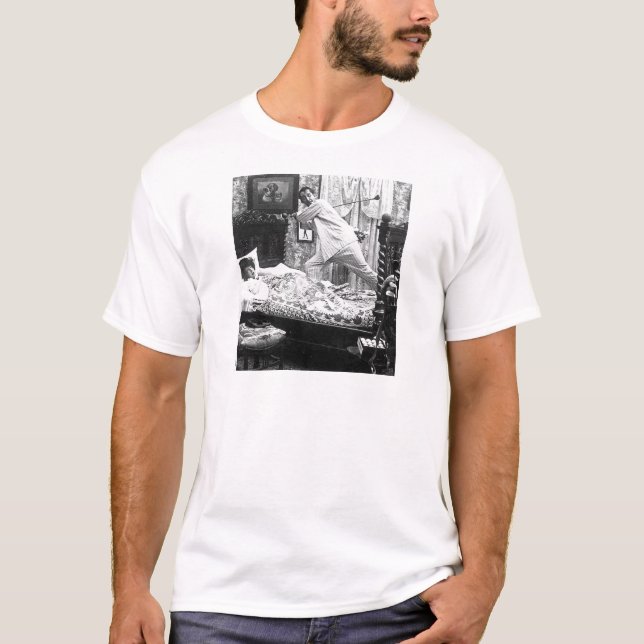 Hans Golfdröm är henne Golfmardrömvintage Tee (Framsida)