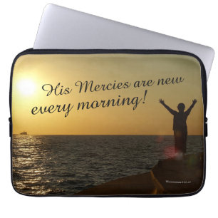 Hans meriter är nya varje morgon Laptop sleeve