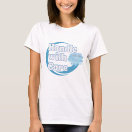 Hantera Med Ömhet – Tillhör Namn Personlig T Shirt