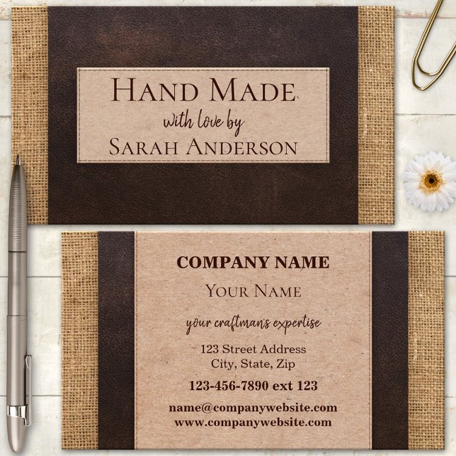 Hantgjord Jutesäck Läder Papp Hantverk Visitkort (Business card with a dark faux leather area with cardboard text fields on burlap - handmade)