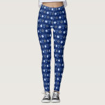 Hanukkah Blue Menorah Dreidel Mönster Chanukah Leggings<br><div class="desc">Vackra Hanukkah-bilder i söt blått med en coola mönster av judenisstjärnan,  drömidel för roligt Chanukah-spel och den judiska menorah för helgdag.</div>