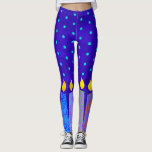 Hanukkah Boho Candles Turkvoise Star of David Blue Leggings<br><div class="desc">Var en trendsättare och gå in i helgdag anda med dessa vilt underhållande verk! En lekfull, modern, konstgjord illustration av färgstarka blå boho mönster-ljus och små turkos Stars av David täcker över en rik, djup blå texturerad bakgrund. Jobba på, springa-ärenden, eller lägg ut. Så unikt, du behöver aldrig oroa dig...</div>