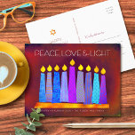 Hanukkah Boho Mönster Candles Red Peace Kärlek Lig Helg Vykort<br><div class="desc">"Fred, kärlek och ljus." En lekfull, modern, konstgjord illustration av boho mönster-ljus på en menorah hjälper dig att vaktera helgdag av Hanukkkah. Blåljus med färglöst faux foil mönster täcker över en rik djup, röd orange med texturerad bakgrund. På baksidan skriver du in din personliga kopia med hjälp av den enkla...</div>