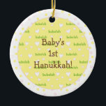 Hanukkah "Bubeleh" Rosa/Grönt Circle Ornament<br><div class="desc">Hanukkah "Bubeleh"Rosa/Grönt Circle Ornament. (2 sided) Personalisera genom att stryka "Baby 1st Hanukkah" på framsidan och baksidan av prydnadsföremål. Skriv sedan in ditt eget ord i ditt favoritteckensnitt färg, storlekt och stil. Tack för att du stannade och shoppade förbi. Mycket uppskattat! Lycklig Chanukah/Hanukkah! Ge träd mycket mer helgdag med en...</div>