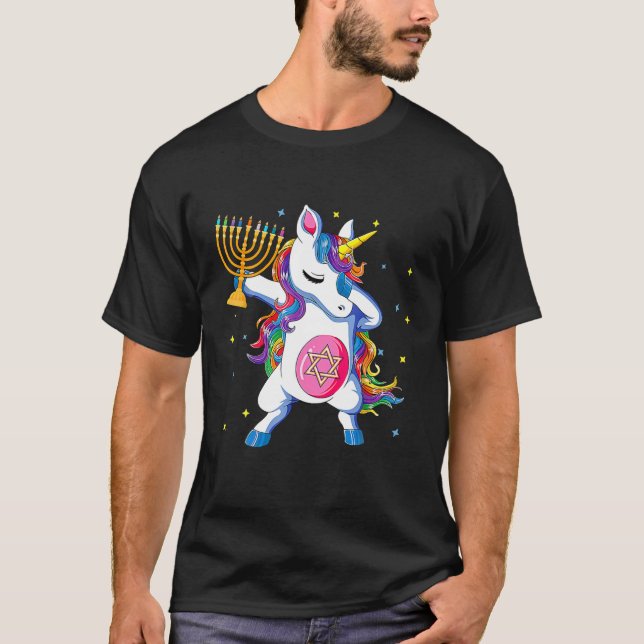 Hanukkah Dabbing Unicorn T Shirt (Framsida)