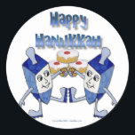 Hanukkah Dancing Dreidels och Jelly Doughnut Runt Klistermärke<br><div class="desc">Du tittar på Lee Hiller-designsamlingen av Hem- och Office Decor,  Apparel,  Gifts and Collectibles. Utformningen omfattar Lee Hiller Photography och Mixed Media Digital Art Collection. Du kan visa hennes naturfotografi på http://HikeOurPlanet.com/ och följa hennes vandrande blogg i Hett Vår nationalpark.</div>