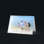 Hanukkah Family Photo Kärlek Light Hälsning Kort<br><div class="desc">Hanukkah-hälsningskort Utformningen har modern text i guld färg. Bilden kan enkelt ändras för din familj eller ditt personliga foto. Anpassa enkelt ditt personliga kort med ditt eget namn eller ta bort namn helt och hållet.</div>