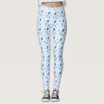 Hanukkah Festival Party Trendig Blue Doodle Mönste Leggings<br><div class="desc">Lagstiftningsdesign med Lycklig Hanukkah Party vackra blå Dekoration, judisk Helgdag, symboler för prydnadsföremål. Hanukkah har en blå bakgrund med traditionella Chanukah-symboler - trädrömmar (spinnande topp), munkar, guld-menorah, ljus, David-stjärnan och ljus-dockans mönster. Hanukkah Festival Event Dekoration. Jerusalem, Israel. Unik bra för design för alla åldrar). Kläder och skor > Kvinnor >...</div>