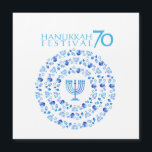 Hanukkah-festivalen 70:e magnetkortet<br><div class="desc">Lycklig Hanukkah Party Vacker blå Dekoration, judisk Helgdag, Magnet Card. Den judiska Helgdag Hanukkah-bakgrunden med traditionella Chanukah-symboler - trädrömmar (spinnande topp), nötter, hanukkiah - menorah, ljus, blå stjärna av David, israelisk flagga blå färg och åkande ljus tapet mönster. Hanukkah Ljus festival Israel-årsdagen 70-Dekorationen för evenemanget. Jerusalem, Israel. Inbjudningar och mallar...</div>