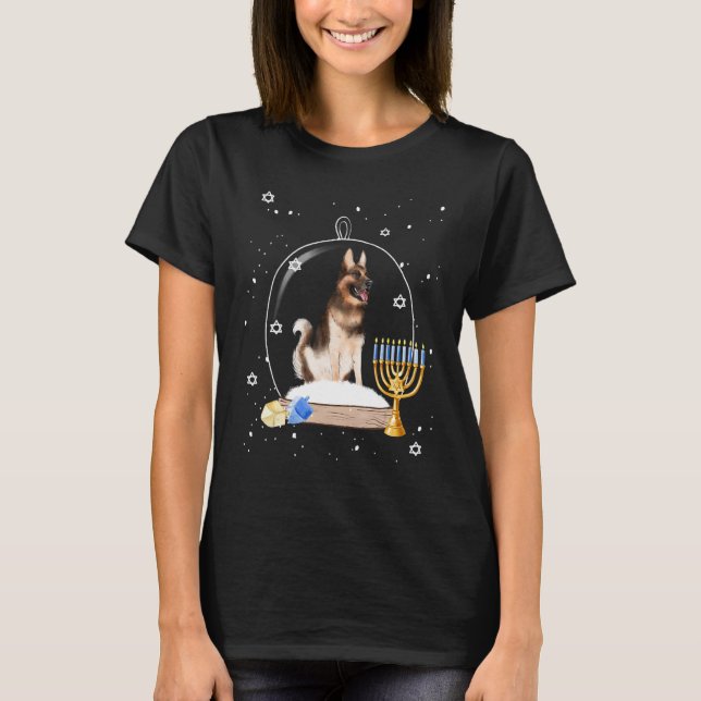 Hanukkah German Shepard Dog Snow Globe Pajama T Shirt (Framsida)
