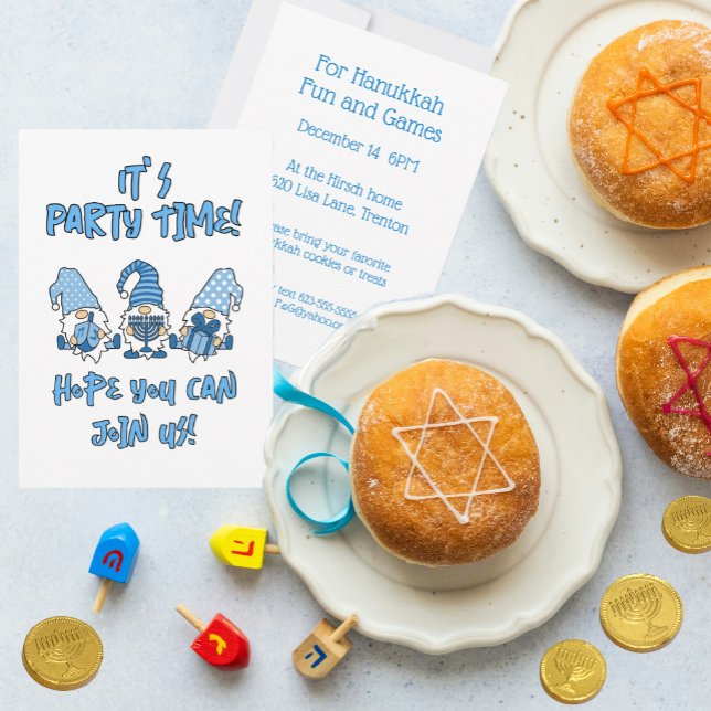 Hanukkah Gnomes Cute Personlig Julfest Inbjudningar (Personalize this flat card invitation.)