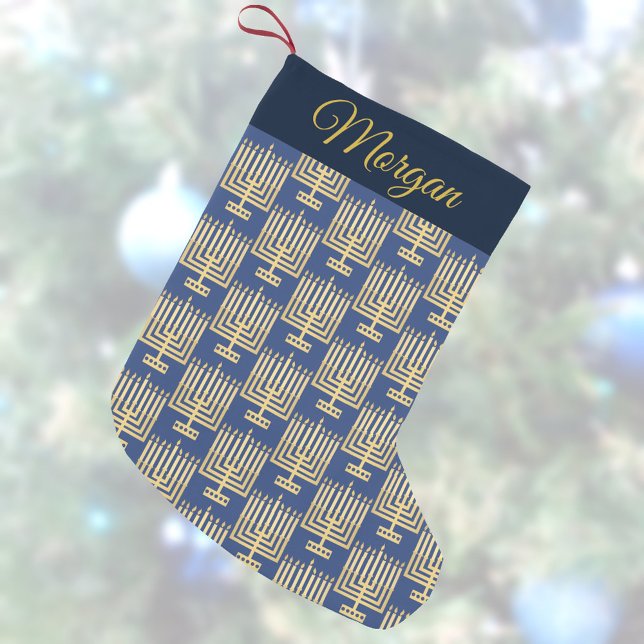 Hanukkah Guld Mönster Lägg till ditt namn Chrismuk Liten Julstrumpa (This Hanukkah menorah Christmas stocking in blue and faux gold is fun for interfaith families)