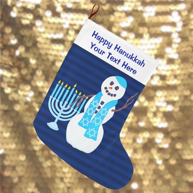 Hanukkah Jewish Snögubbe Blue Menorah För barn Stor Julstrumpa (This Happy Hanukkah snowman and menorah stocking is adorable for kids and adults alike)