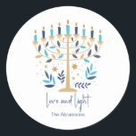 Hanukkah Kärlek & Light Blommigt Menorah Runt Klistermärke<br><div class="desc">Hanukkah Kärlek & Light Blommigt Menorah-klistermärken. Anpassa anpassningsbarna ovan. Du hittar ytterligare samordningsobjekt i vår "Blommigt Hanukkah Menorah och Dreidel"-samling.</div>