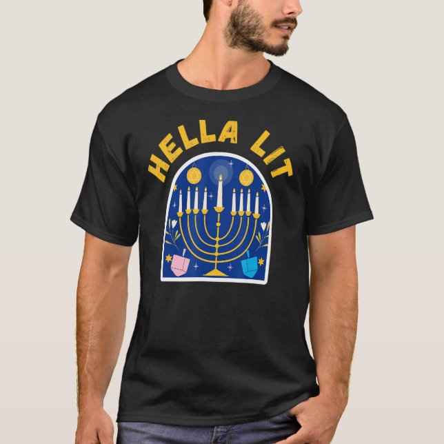 HANUKKAH LIT MENORAH T SHIRT (Framsida)
