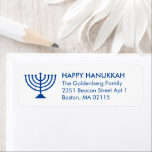 Hanukkah menorah anpassningsbar blue white, modern returadress etikett<br><div class="desc">Hanukkah menorah anpassningsbar blå och vit minimalistisk modern Returetiketter för enkel elegant. Anpassningsbarnas blå text,  vit bakgrund.</div>