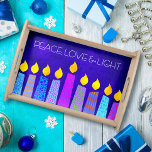 Hanukkah Menorah Candles on Blue Peace Kärlek Ligh Frukostbricka<br><div class="desc">"Fred, kärlek och ljus." En lekfull, modern, konstgjord illustration av boho mönster-ljus hjälper dig att sätta dig in i Hanukkahs helgdag. Blåljus med färglöst faux foil mönster täcker över en rik, djup blå texturerad bakgrund. Känn julhelgens värme och glädje när du användor den här fantastiska, färgstarka servettrören för Hanukkah-trä. Den...</div>