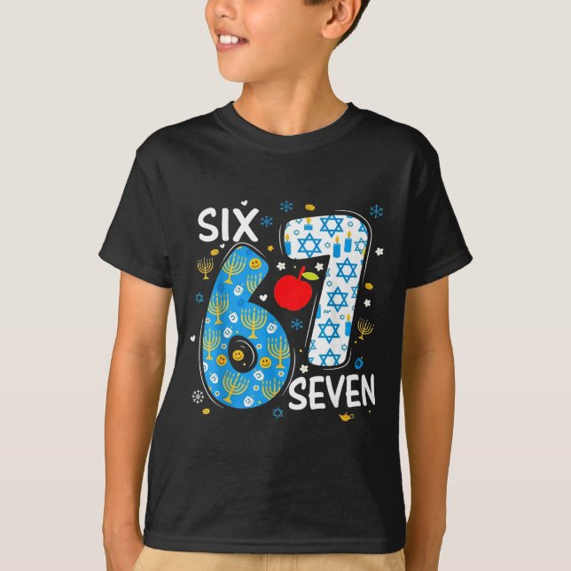 Hanukkah Menorah Dreidel 67 Festive Chanukah Six S T Shirt (Framsida)
