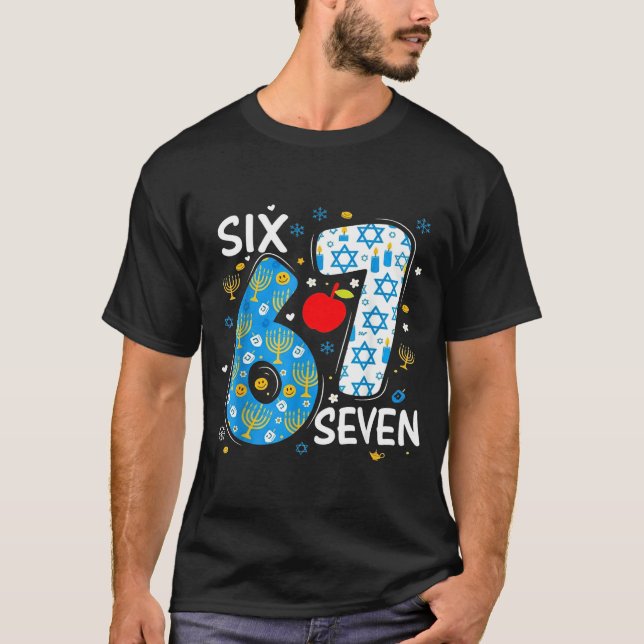 Hanukkah Menorah Dreidel 67 Festive Chanukah Six S T Shirt (Framsida)