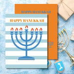 Hanukkah Menorah Modern Blue Greeting Card Julkort<br><div class="desc">Byt ut din Hanukkah-önskemål med den moderna, stripade Menorah-designen. Fortfarande med det traditionella säsong färg. Den blå Menorah har orange. Blues and oranges. Det finns plats för ditt helgdag på baksidan med ord "Kärlek och ljus" som kan tas bort om du inte vill använda det. Modern och enkel Hanukkah hälsning....</div>