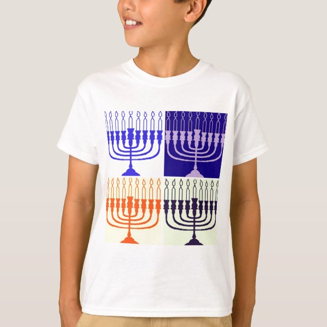 Hanukkah Menorah Tee (Framsida)