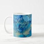 Hanukkah Mugg Colorful Golds/Blues Design<br><div class="desc">Färdigt Roligt Hanukkah mugg. "Färgfull, Guld/Blådesign" Chanukah Mugg. Anpassa genom att ta bort texten, "Kära Bubbie, Vi kärlek dig! Dana, Sarah och Daniel" och lägg till ditt eget budskap. Använda ditt favoritteckensnitt stil, färg och storlekt. Design inslag, "Lycklig Chanukah" kan flyttat, ändras och tas bort. Design inslag med 3 stjärnor...</div>