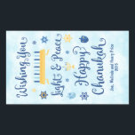 Hanukkah nyckfullt ljust och fred rektangulärt klistermärke<br><div class="desc">Ett judiskt Hanukkah temakort med en menora, en davidsstjärna och en Driedel. Texten läser att önska dig lätt & fredlycklig Hanukkah. Bakgrunden är ett ljust - blåttvattenfärgen tvättar. Skräddarsy denna etikett med ett kort meddelande, två linjer ges för monogrammärkning. Dessa etiketter är trevliga för att paketera gåvor. Om du kräver...</div>
