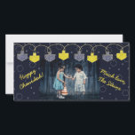 Hanukkah Photo Card "Dreidel Banner" Julkort<br><div class="desc">Lycklig Helgdag, Hanukkah/Chanukah-fotokort, "Dreidel Banner"-ordlista, fotokort med vitt kuvert. Anpassa ordalydelsen genom att byta ut foto och text, "Lycklig Chanukkah, Kärlek och Steins" Anpassa ordalydelsen genom att välja ditt favoritteckensnitt stil, färg och storlekt. Justera om, ändra storlek på och ändra ordalydelsen för att anpassa. Bakgrunden till färg kan också bytas...</div>
