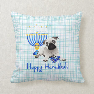 Hanukkah Pug med Menorah och Dreidels Kudde