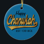 Hanukkah ’Retro Lycklig Chanukah’/Circle Ornament<br><div class="desc">Hanukkah ’Retro Lycklig Chanukah’/Circle Ornament. (2 sidospår) Anpassa genom att stryka "Lycklig" och "Stephen" på framsidan och baksidan av dekoratet. Skriv sedan in ditt eget ord i ditt favoritteckensnitt färg, storlekt och stil. Tack för att du stannade och shoppade förbi. Mycket uppskattat! Lycklig Chanukah/Hanukkah! Ge träd mycket mer helgdag med...</div>
