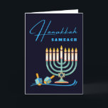 Hanukkah Sameach Menorah och Dreidels Kort<br><div class="desc">Hanukkah Sameach,  Lycklig Hanukkah-hälsningskort med tomt insida. Digital illustration med menorah och två drömmar. Art,  bild och versell copyright © Shoaff Ballanger Studios,  2022.</div>