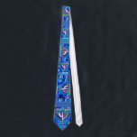 Hanukkah Slips<br><div class="desc">Menora med davidsstjärnan på en slumpmässig mönstrad tie vid den Jolie öppenhjärtigen.</div>