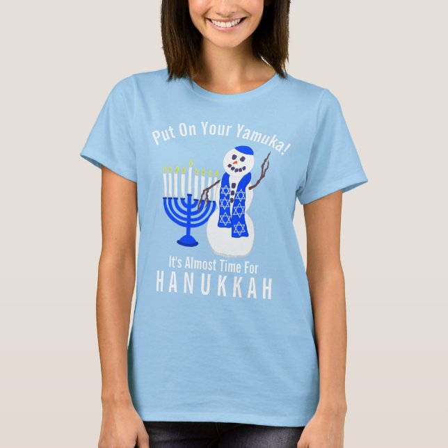 Hanukkah Snögubbe Cute sätter på din Yamuka Funny Tee Shirt (Framsida)