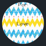 Hanukkah Stickers (1 1/2 eller 3’) ’Chevron Menora Runt Klistermärke<br><div class="desc">Hanukkah-klistermärken, "Chevron Menorah". Anpassa genom att ändra teckensnitt storlekt, stil, färg och ordalydelse. Så många användor: Till och från presentklistermärken, Tack-klistermärken på bockpåsar, Cake Toppers (sätt fast på tung kardstock, klippa ut dekalen, ta ut tejptandplockning på baksidan av kardstammen), eller hur om Gift-Märkre (sätt fast på tung kardstock, klippa ut...</div>