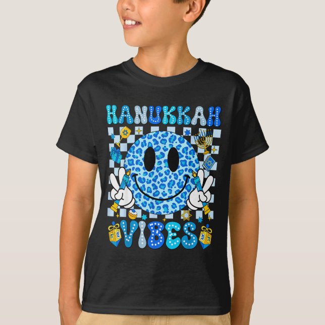 Hanukkah Vibes Groovy Smile Face Jewish Holiday Ch T Shirt (Framsida)
