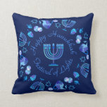 Hanukkiah Lycklig Hanukkah Jewish Helgdag Menorah Kudde<br><div class="desc">Hanukkiah Symbol. Lycklig Hanukkah Party judisk Helgdag Blue Menorah. Judiska Helgdag Chanukkah-Dekorationen med traditionell dekorationssymbol för Chanuka - Navy Blue färg hanukkiah menorah, ljusskygghet med ljus, stjärnan av David och nyblå ljus illustration. Hanukkah Festival of ljus Event Dekoration. Jerusalem, Israel. Hem > Hemma > Pillows & Poufs > Dekorativ kudde...</div>