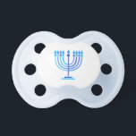 Hanukkiah Lycklig Hanukkah Jewish Helgdag Menorah Napp<br><div class="desc">Hanukkiah Symbol. Lycklig Hanukkah Party judisk Helgdag Blue Menorah. Judiska Helgdag Chanukkah-Dekorationen med traditionell dekorationssymbol för Chanuka - Navy Blue färg hanukkiah menorah, ljusskygghet med ljus, stjärnan av David och nyblå ljus illustration. Hanukkah Festival of ljus Event Dekoration. Jerusalem, Israel. Baby & Kids > Sjukvård, Mata och hälsa > Nappar....</div>