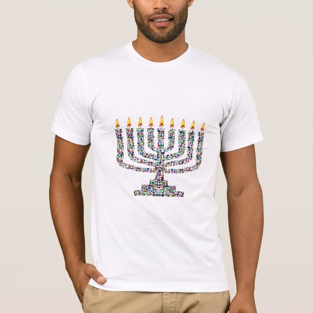 Hanukkiah och Shalom tillverkade av Gemstones T Shirt (Framsida)