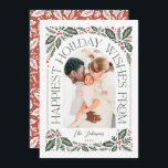 Happiest Önskemål Arch Holly Berry 3 Photo Collage Julkort<br><div class="desc">Ett unikt och modernt helgdag-kort med en ljusbildform med modern formaterad typografi som kurvor elegant runt fotot och originalhandritade vintern bladverk. Baksidan har en matchande mönster och tre fotosamlingar som du kan mer av dina favoritfoton. Anpassa enkelt både fram och tillbaka med egen text och egna foton med hjälp av...</div>