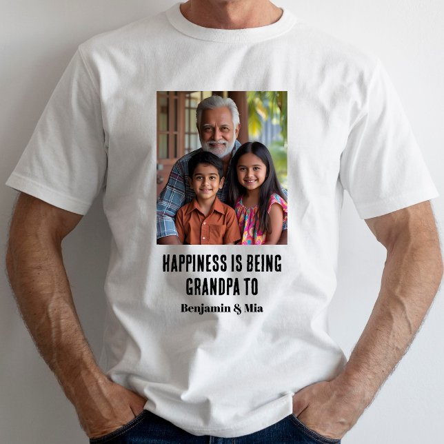 Happiness is Being Grandpa to Name Family Photo  T Shirt (Skapare uppladdad)