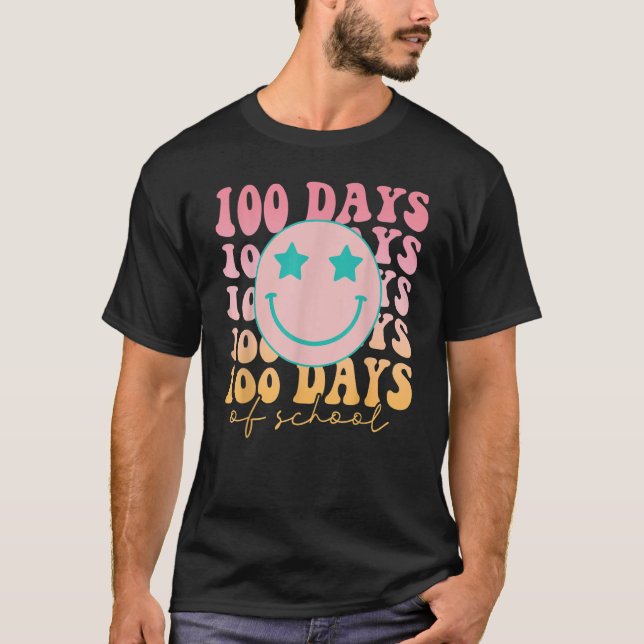 Happy 100 Days Of School Happy Smiling Face Retro  T Shirt (Framsida)