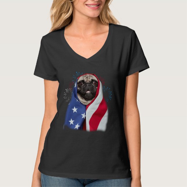 Happy 4th Of July Pug Wearing American Flag Pride T Shirt (Framsida)