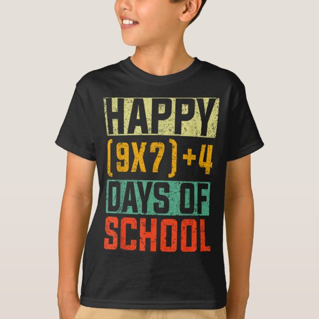 Happy 67 Days Of School Math Teacher Students Six  T Shirt (Framsida)