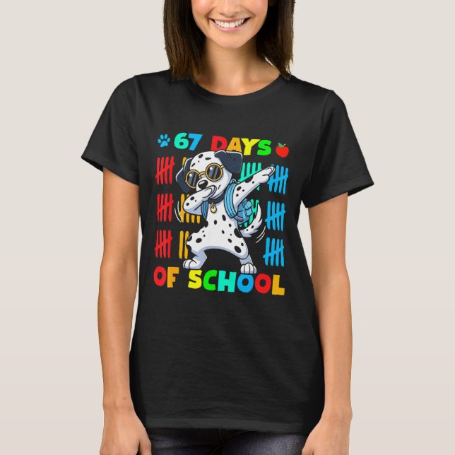 Happy 67 Days School Cute Dog 67 Days Smarter Stud T Shirt (Framsida)