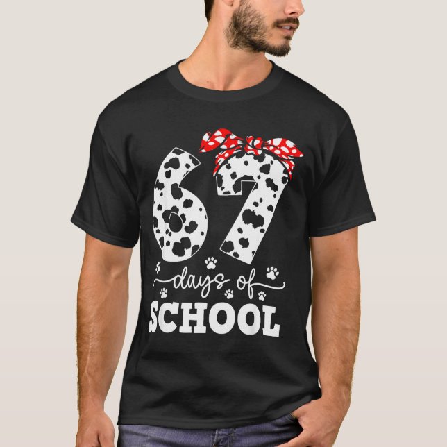 Happy 67 Days School Cute Dog 67 Days Smarter Stud T Shirt (Framsida)
