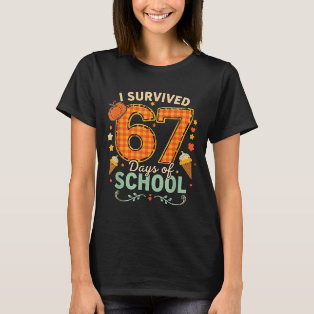 Happy 67th Day Of School Funny Teacher Thanksgivin T Shirt (Framsida)