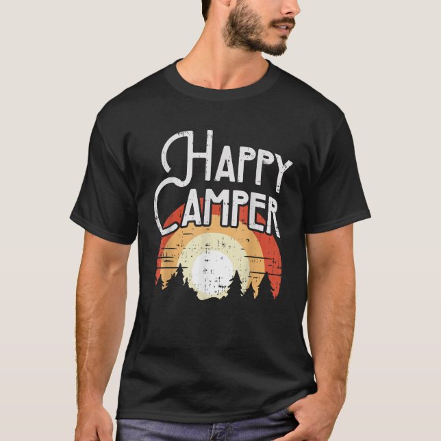 Happy Camper Sunset Retro Hiking Camp Nature Campi T Shirt (Framsida)