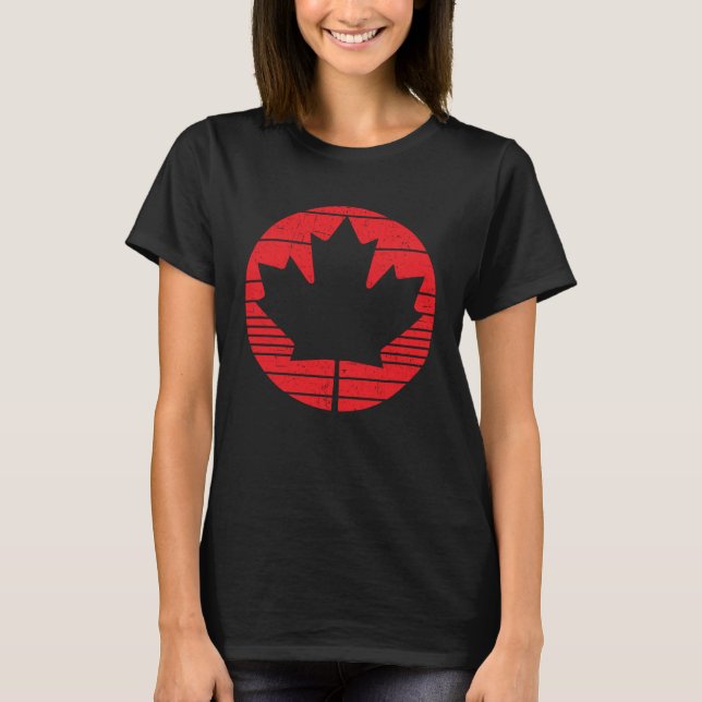 Happy Canada Day Canadian Canada Flag Maple Leaf   T Shirt (Framsida)