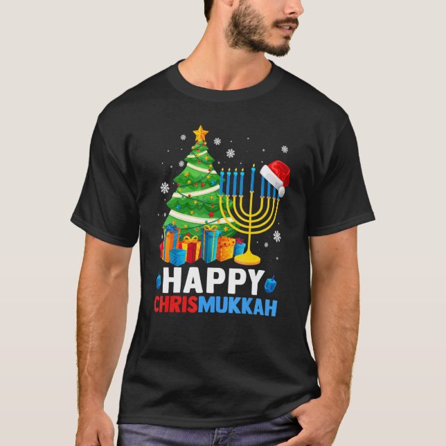 Happy Chrismukkah Christmas Tree Menorah Chanukah  T Shirt (Framsida)